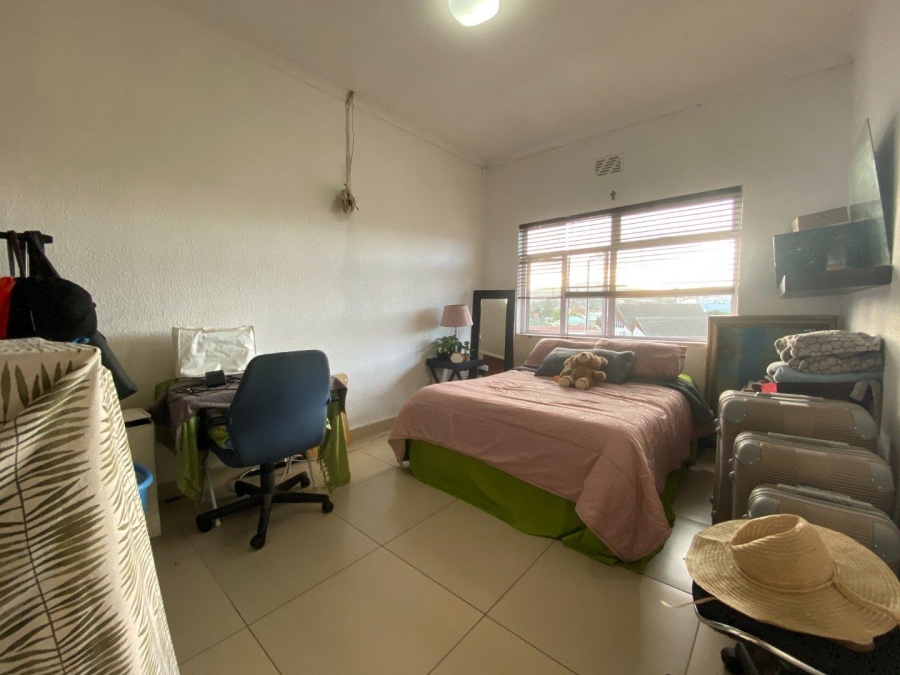 2 Bedroom Property for Sale in Oakdale Western Cape